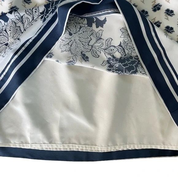 Ann Taylor Factory White and Blue Floral Tie Waist Skirt, L - Picture 4 of 7